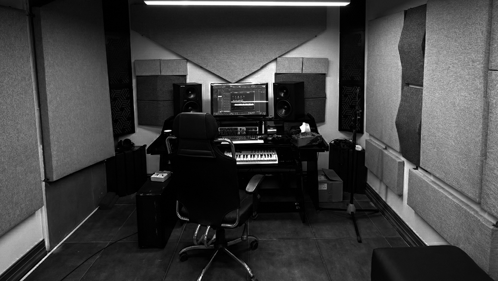 TEM STUDIO